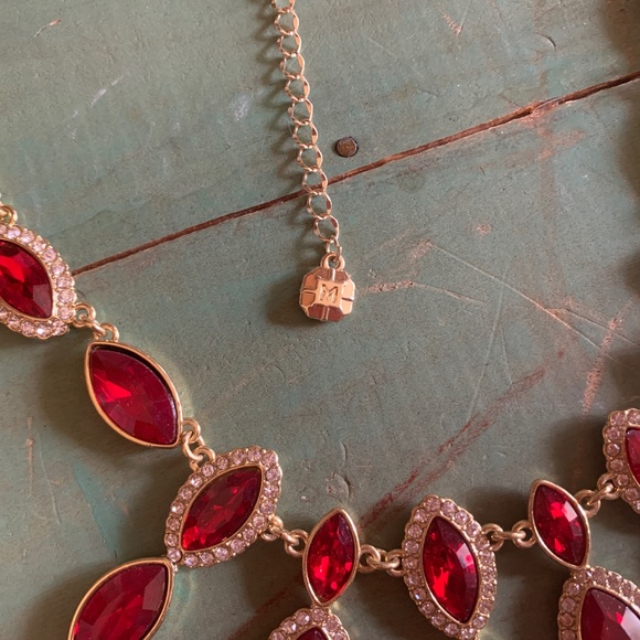 MONET Gorgeous Red & Clear Crystals Gold Tone Necklace Holiday Jewelry NWOT - Picture 8 of 14